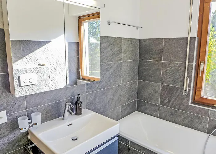 Апартаменты La Verdure Est N-22 By Interhome